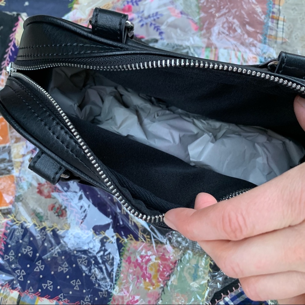 NWT Brandy Melville Small Hand Bag - Picture 4 of 8